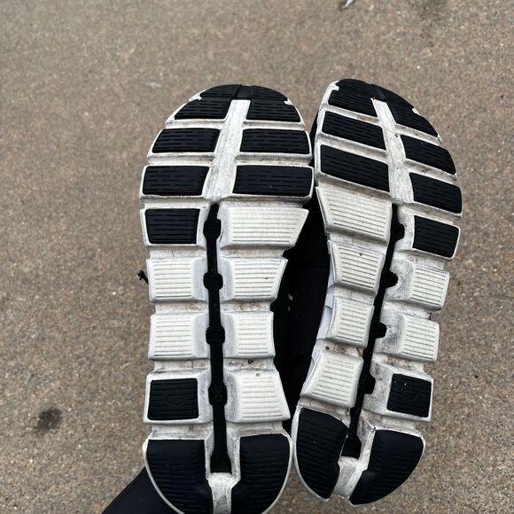 Womens Size 9 On Cloud 5 Black Lifestyle Slip On Athletic Running Sneakers Shoes - Picture 6 of 11